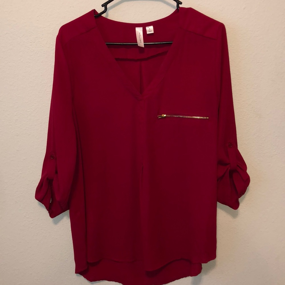 Red chiffon 3/4 length sleeve shirt